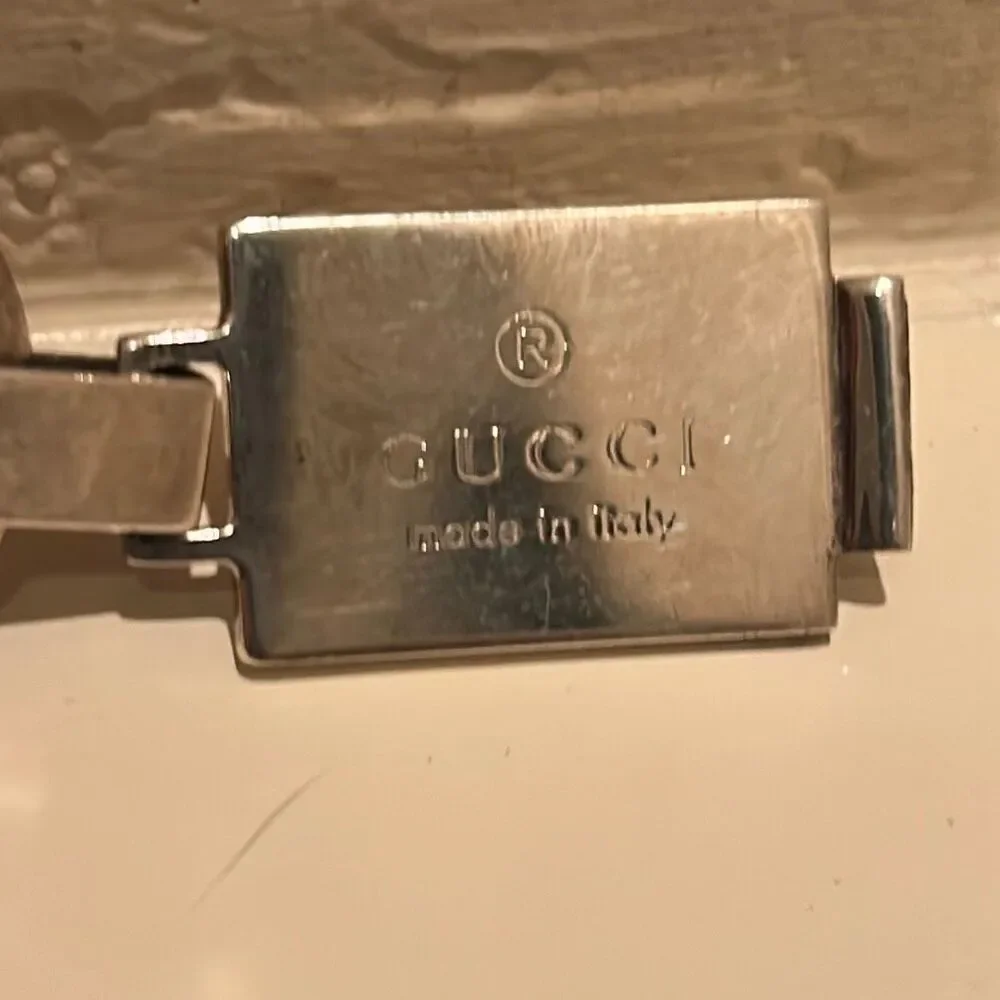 Gucci Silver Tone Logo Tag Keyring Keychain Luxe Minimalist Everyday Key Holder